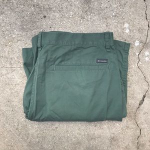 COLUMBIA Men’s Green Shorts